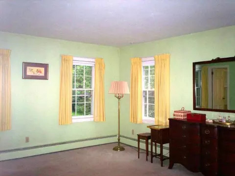 11 Wicklow Ter, Delmar, NY 12054 photo 4