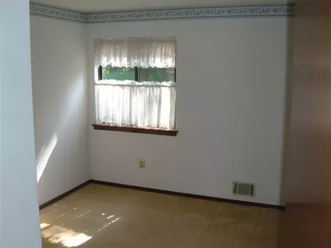 97 Meadowbrook Dr, Slingerlands, NY 12159 photo 5