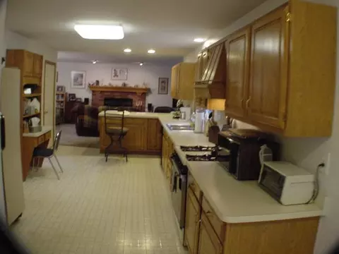 71 Mohawk Trl, Slingerlands, NY 12159 photo 3