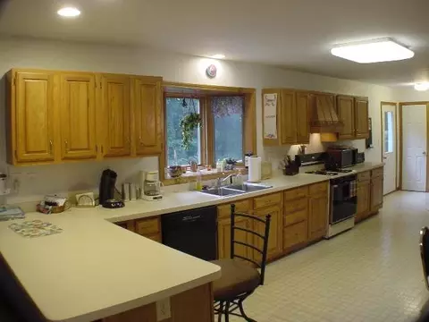 71 Mohawk Trl, Slingerlands, NY 12159 photo 4