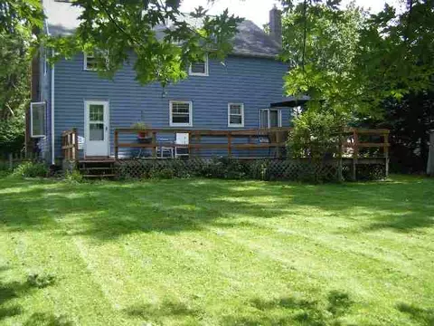 4 Marion Rd, Delmar, NY 12054 photo 3