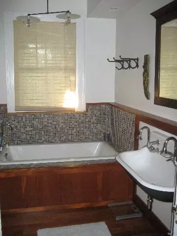 155 Maple Ave, Troy, NY 12180 photo 7