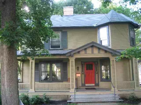 155 Maple Ave, Troy, NY 12180 photo 8