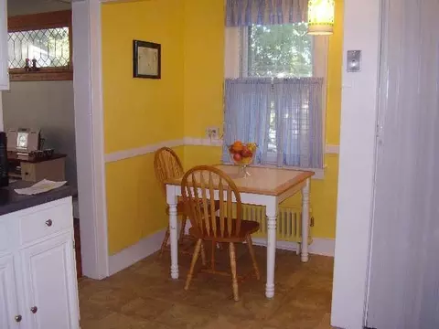 861 Central Pkwy, Schenectady, NY 12309 photo 3