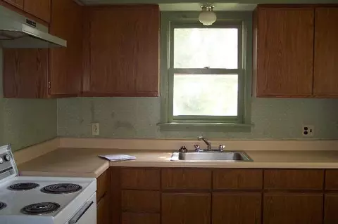 109 Jay St, Cobleskill, NY 12043 photo 3