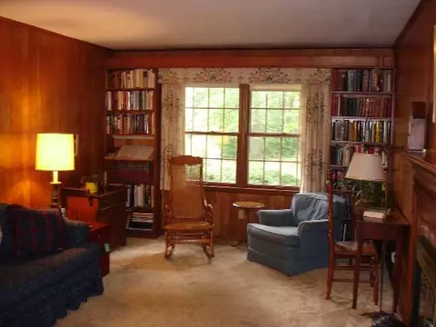 111 Berwick Rd, Delmar, NY 12054 photo 9