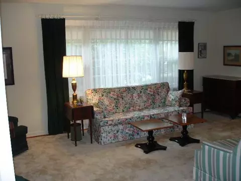 111 Berwick Rd, Delmar, NY 12054 photo 5