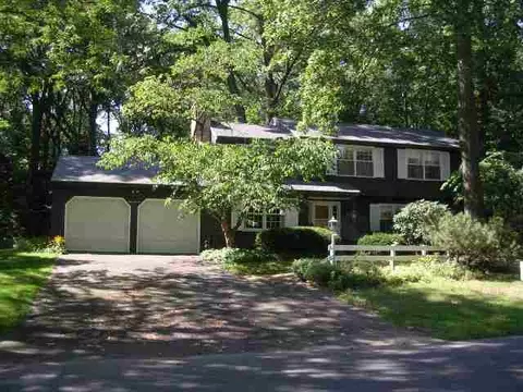111 Berwick Rd, Delmar, NY 12054 photo 1