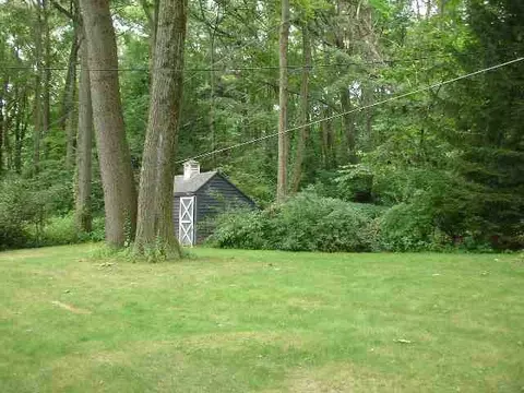 111 Berwick Rd, Delmar, NY 12054 photo 11