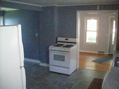 814 Davis Ter, Schenectady, NY 12303 photo 5