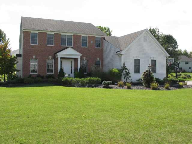 240 Mohawk Tr, Schenectady, NY 12309 photo 1