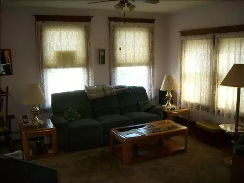 714 Spring St, Schenectady, NY 12303 photo 4