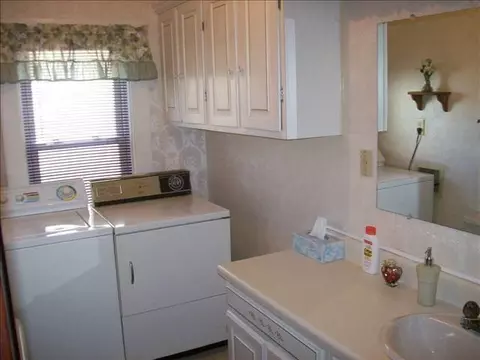 714 Spring St, Schenectady, NY 12303 photo 7