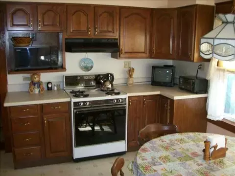 714 Spring St, Schenectady, NY 12303 photo 2