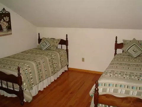 201 Chiswell Rd, Schenectady, NY 12304 photo 10