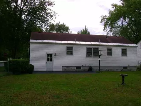 201 Chiswell Rd, Schenectady, NY 12304 photo 2