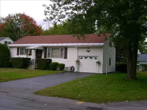 201 Chiswell Rd, Schenectady, NY 12304 photo 1