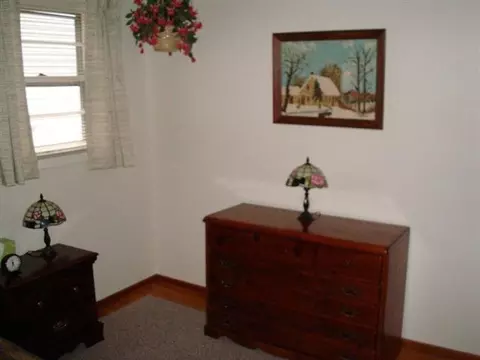 201 Chiswell Rd, Schenectady, NY 12304 photo 9