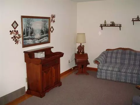 201 Chiswell Rd, Schenectady, NY 12304 photo 6
