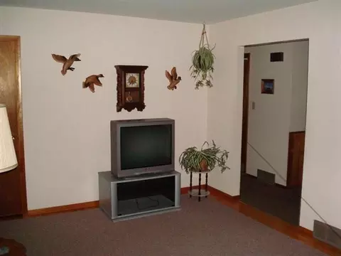 201 Chiswell Rd, Schenectady, NY 12304 photo 8