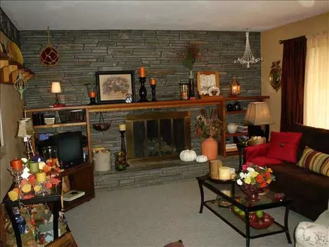 73 Hite Ct, Schenectady, NY 12303 photo 2