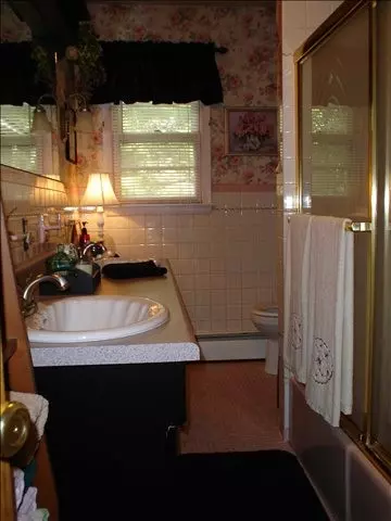 73 Hite Ct, Schenectady, NY 12303 photo 7