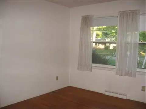 116 Governor Dr, Glenville, NY 12302 photo 8