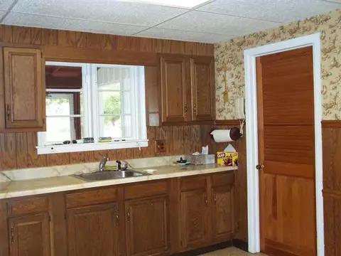 46 Cedar St, Cairo, NY 12413 photo 3