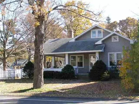 392 Delaware Ave, Delmar, NY 12054 photo 2