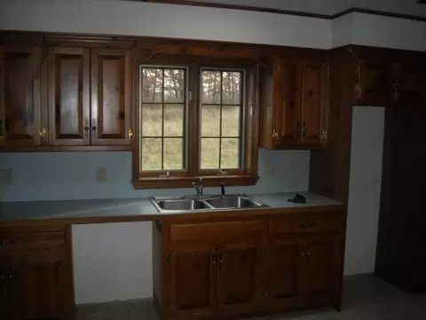 135 Rappa Rd, Sprakers, NY 12166 photo 5