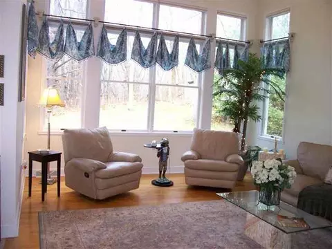 30 Duncan Phyfe Ln, Slingerlands, NY 12159 photo 5