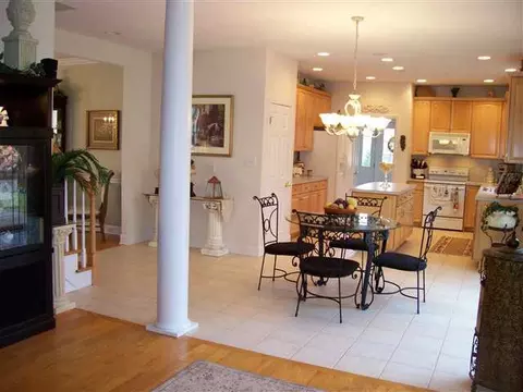 30 Duncan Phyfe Ln, Slingerlands, NY 12159 photo 3