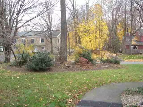 5 Leaf Rd, Delmar, NY 12054 photo 3