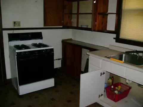 1019 Strong St, Schenectady, NY 12307 photo 6