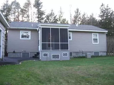 21 Font Grove Rd, Slingerlands, NY 12159 photo 2