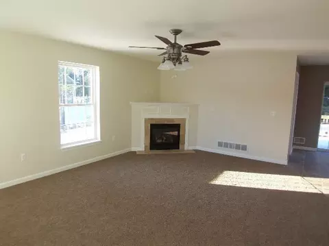 5 Wiley Way, Corinth, NY 12822 photo 6