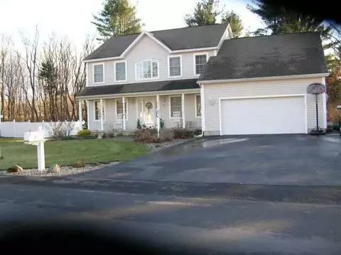 86 Cindy Crest Dr, Schenectady, NY 12306 photo 1