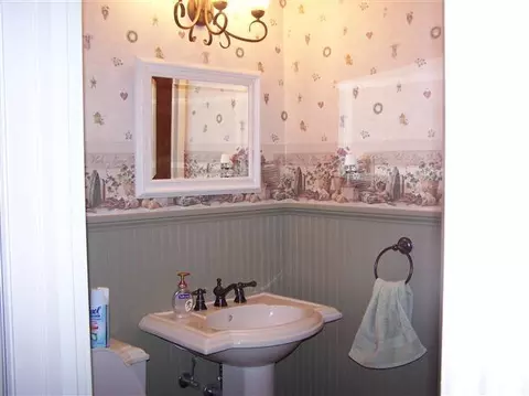 27 Keator Dr, Schenectady, NY 12306 photo 9