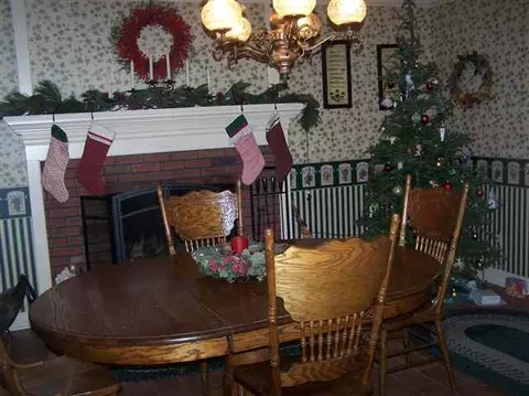 27 Keator Dr, Schenectady, NY 12306 photo 3