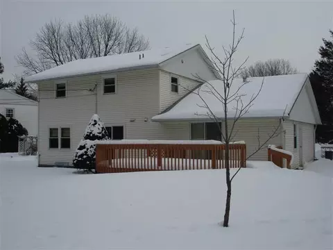 4 Sutherland Ct, Delmar, NY 12054 photo 3