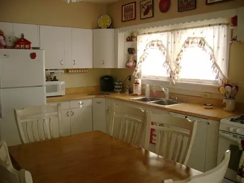 1640 Dewitt St, Schenectady, NY 12303 photo 4