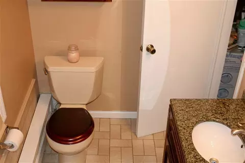 1334 Baker Ave, Schenectady, NY 12309 photo 7
