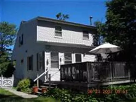 46 Eastholm Rd, Schenectady, NY 12304 photo 2