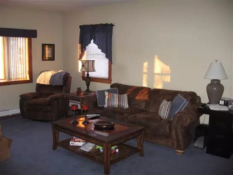 46 Eastholm Rd, Schenectady, NY 12304 photo 3