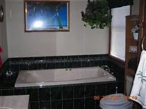 46 Eastholm Rd, Schenectady, NY 12304 photo 11