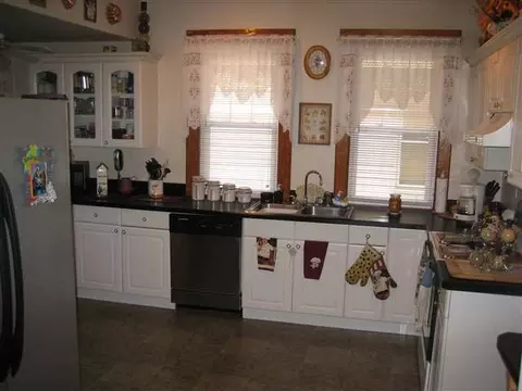 46 Snowden Ave, Schenectady, NY 12304 photo 6