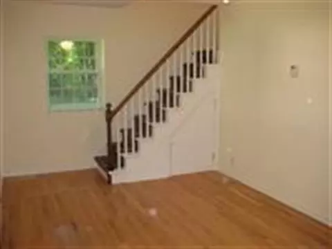 5 Dewey Ave, Delmar, NY 12054 photo 3