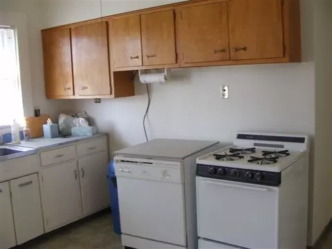 370 Third Ave, Troy, NY 12182 photo 6