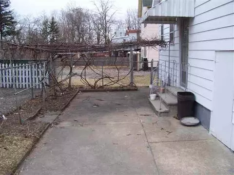 722 Vale Pl, Schenectady, NY 12308 photo 6