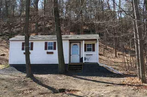 223 River Rd, Glenmont, NY 12077 photo 9